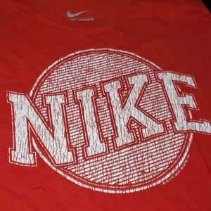 Nike T-shirt